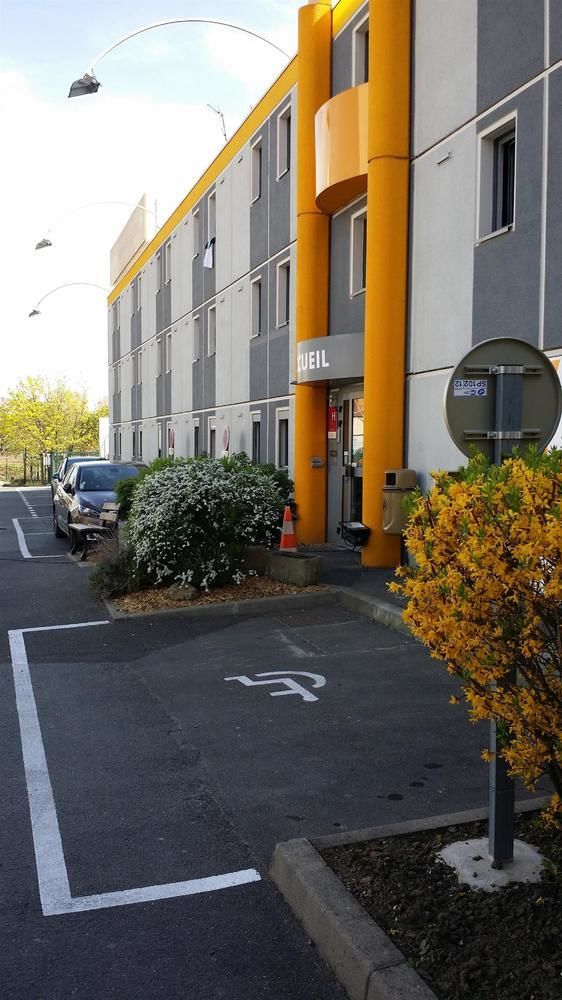 Premiere Classe Montreuil Montreuil  Buitenkant foto Dell headquarters in Round Rock, Texas
