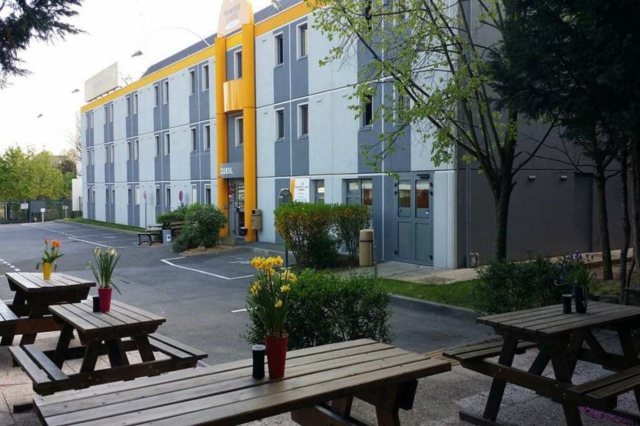 Premiere Classe Montreuil Montreuil  Buitenkant foto B&B Hotel in Paris